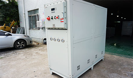 冷水機制冷劑不足《工業冷水機制冷劑如何添加》《冷水機冷媒加注》